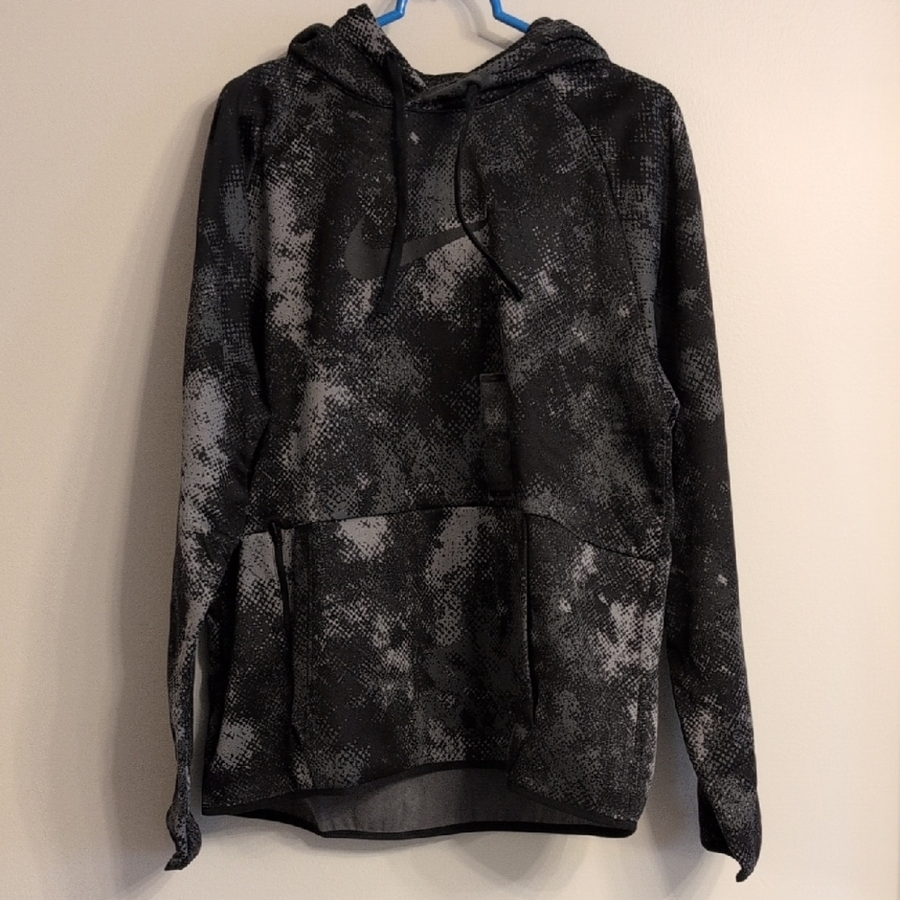 Men's Nike Therma-FIT Hoodie in Black Camouflage - Size L - NWT